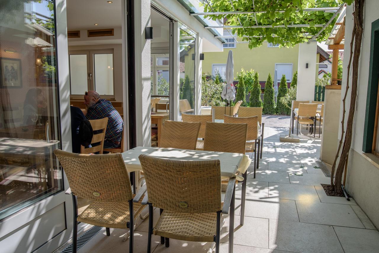 Hotel Zachs Sankt Margarethen im Burgenland Buitenkant foto