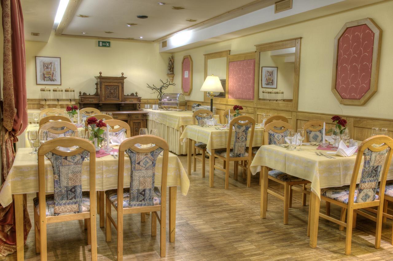 Hotel Zachs Sankt Margarethen im Burgenland Buitenkant foto
